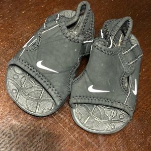 baby shoes